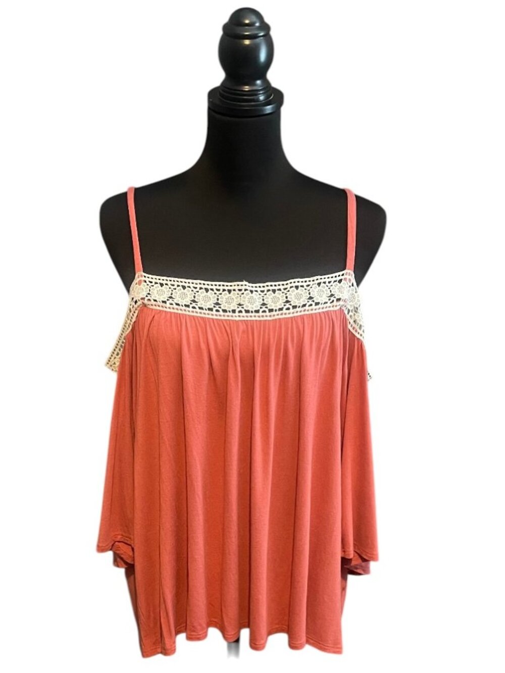 FLORAL CROCHET COLD SHOULDER BLOUSE
